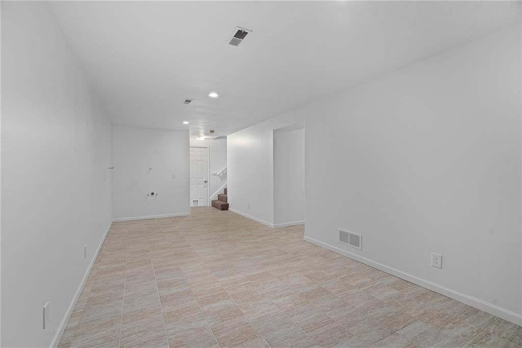 Photo 38 of 56 - 436 NW Eastwood Drive, Blue Springs, MO 64014