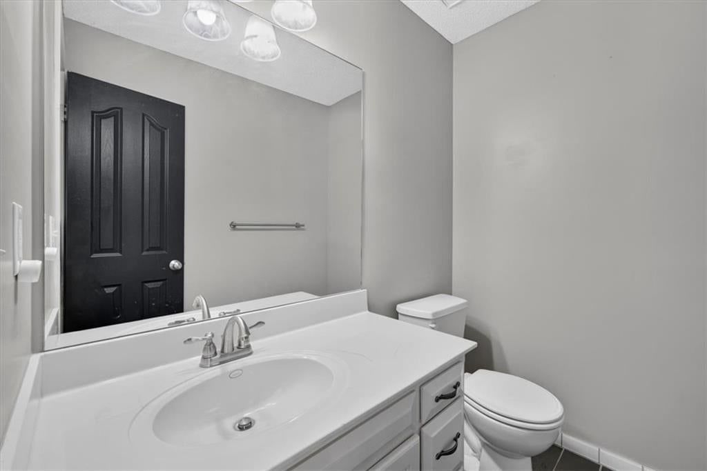 2511 SW Current Lane, Lee's Summit, MO: listing photo 3