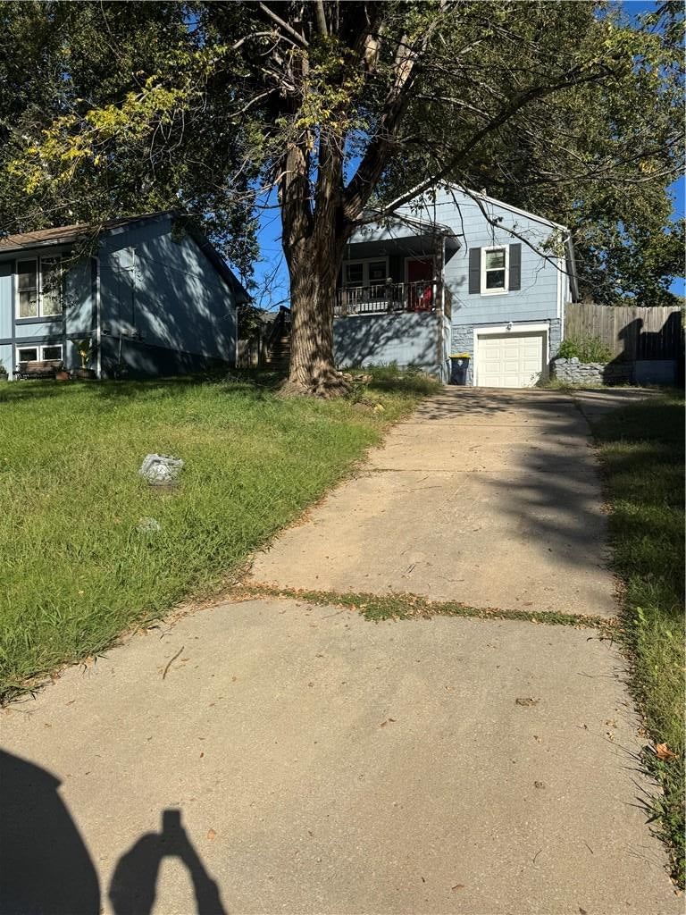4933 N Bellaire Avenue, Kansas City, MO: listing photo 2