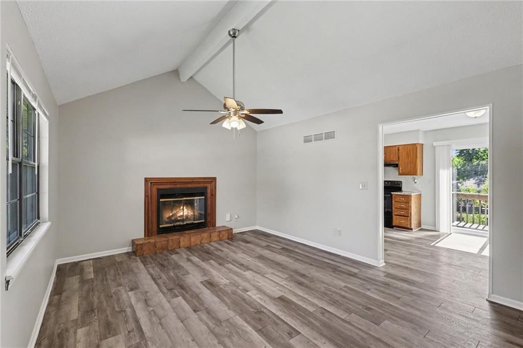 3804 NE Woods Court, Lee's Summit, MO