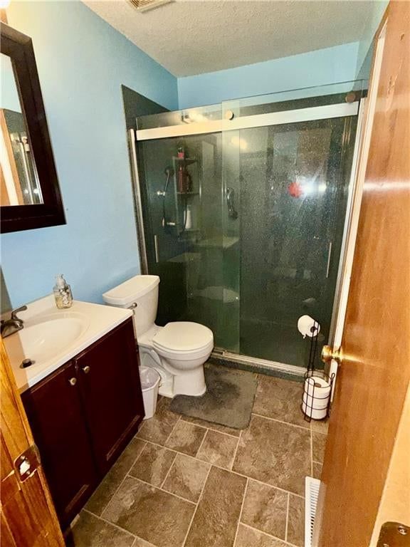 Tiled shower at 3814 NE 86th Terrace, Kansas City, MO 64156