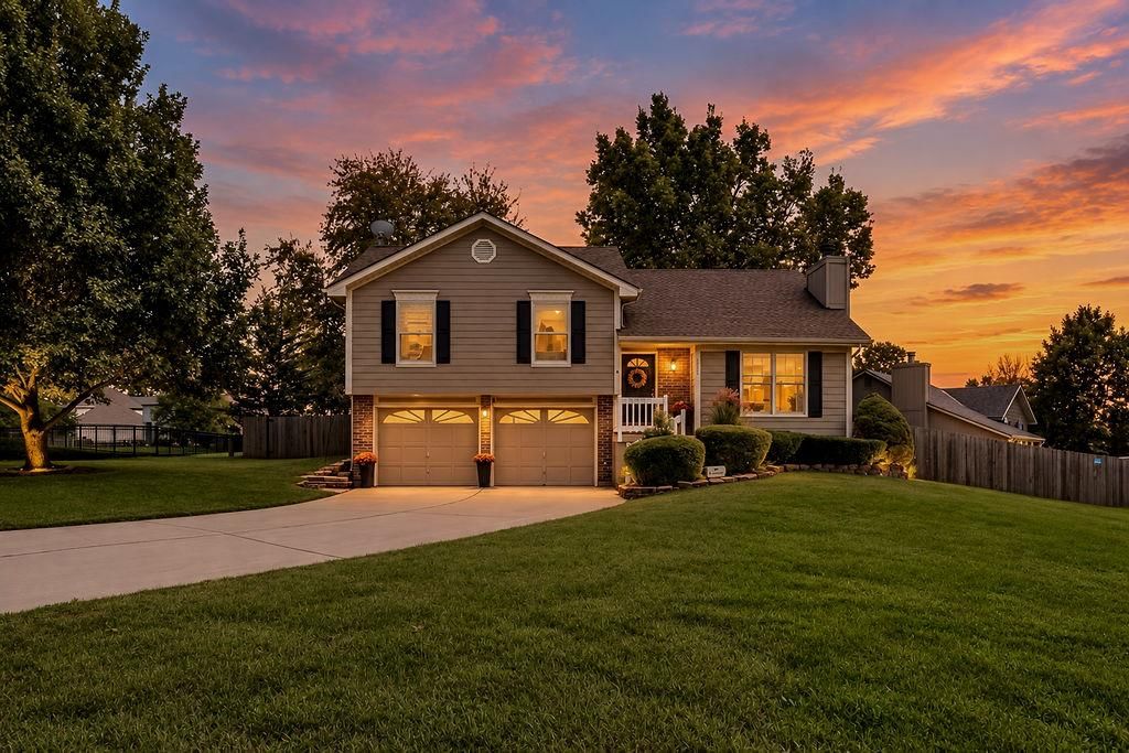 2301 NE Chipman Street, Lee's Summit, MO