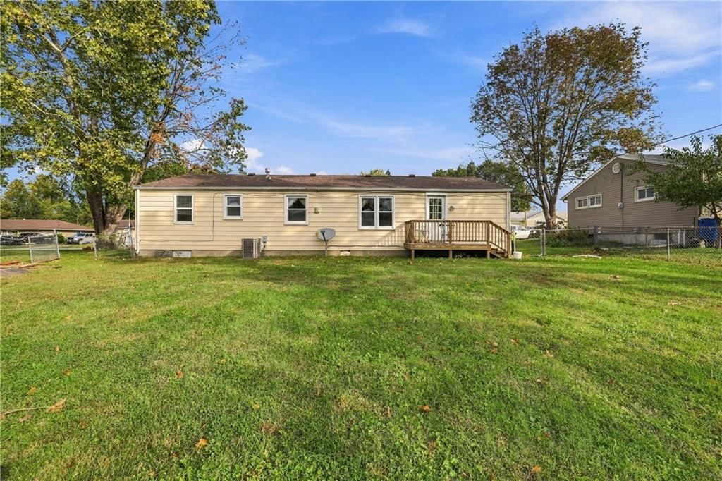 103 W Joy Street, Harrisonville, MO: listing photo 2