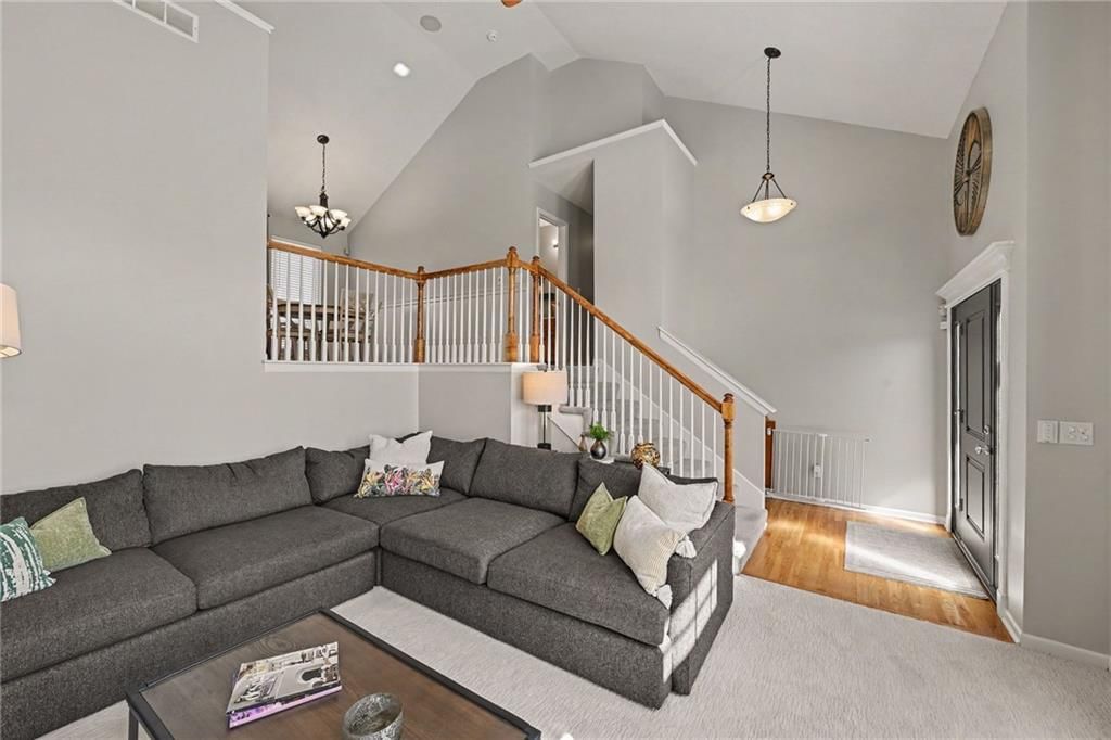 Photo 4 of 32 - 1204 N 4th Street E, Louisburg, KS 66053