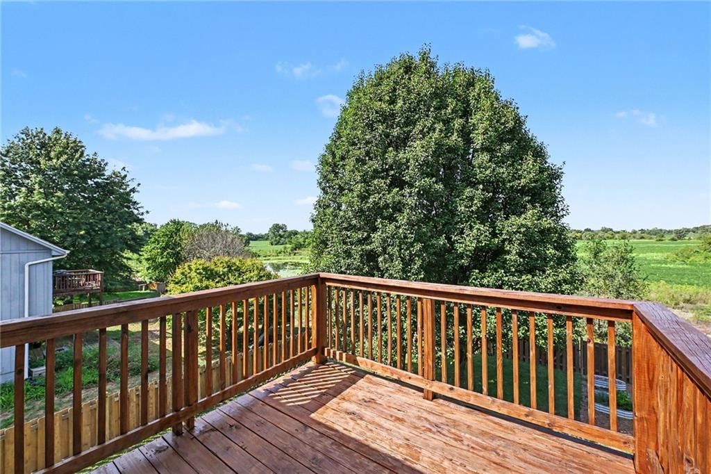 Photo 11 of 32 - 1204 N 4th Street E, Louisburg, KS 66053