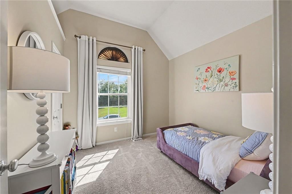 Photo 17 of 32 - 1204 N 4th Street E, Louisburg, KS 66053