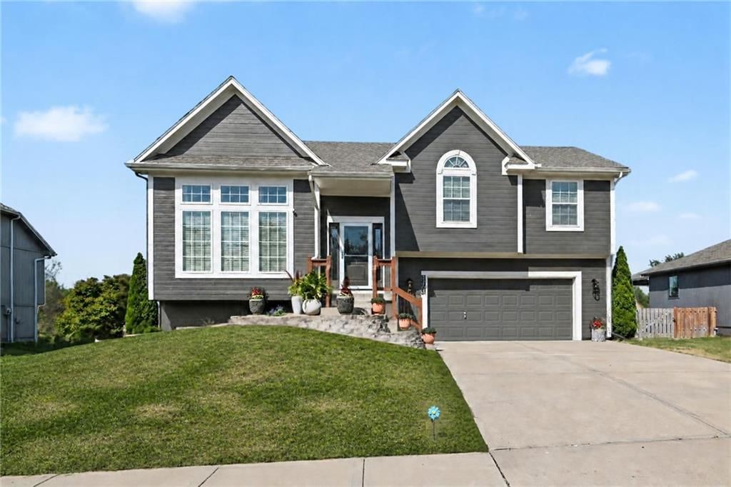 Photo 31 of 32 - 1204 N 4th Street E, Louisburg, KS 66053