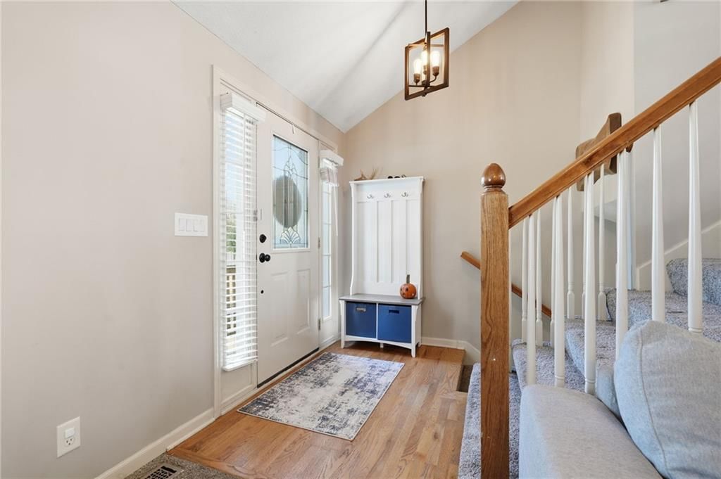 1009 Granada Drive, Raymore, MO: listing photo 2
