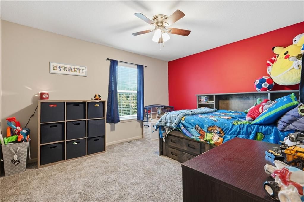 Photo 16 of 29 - 1009 Granada Drive, Raymore, MO 64083