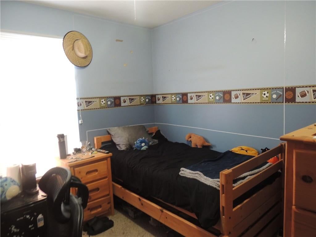 Photo 10 of 20 - 6911 N Liberty Street, Liberty, MO 64118