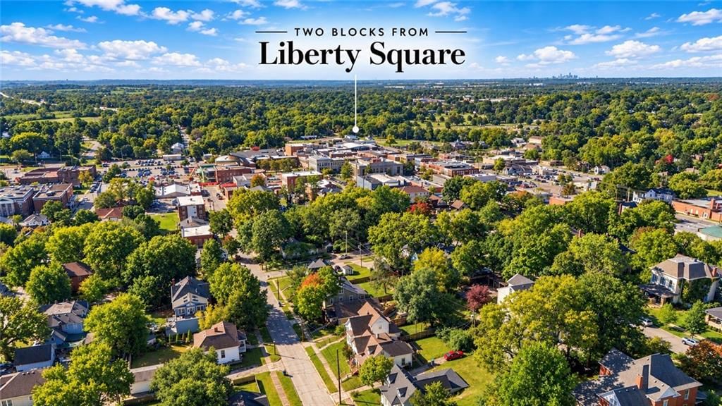 230 N Missouri Street, Liberty, MO: listing photo 3