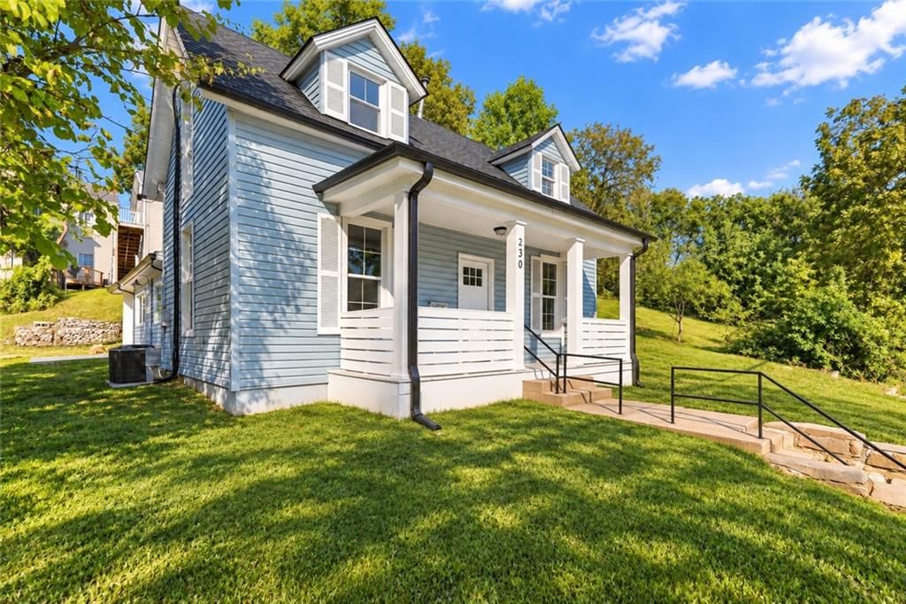 230 N Missouri Street, Liberty, MO