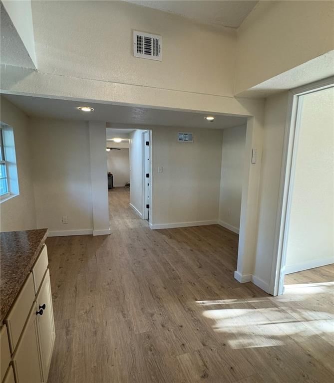 Photo 4 of 19 - 8409 Curly Lane, Freeman, MO 64746