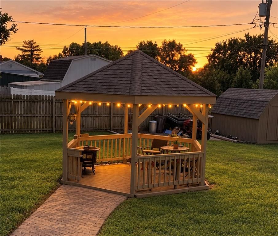 5547 Osage Avenue, Kansas City, KS: listing photo 2