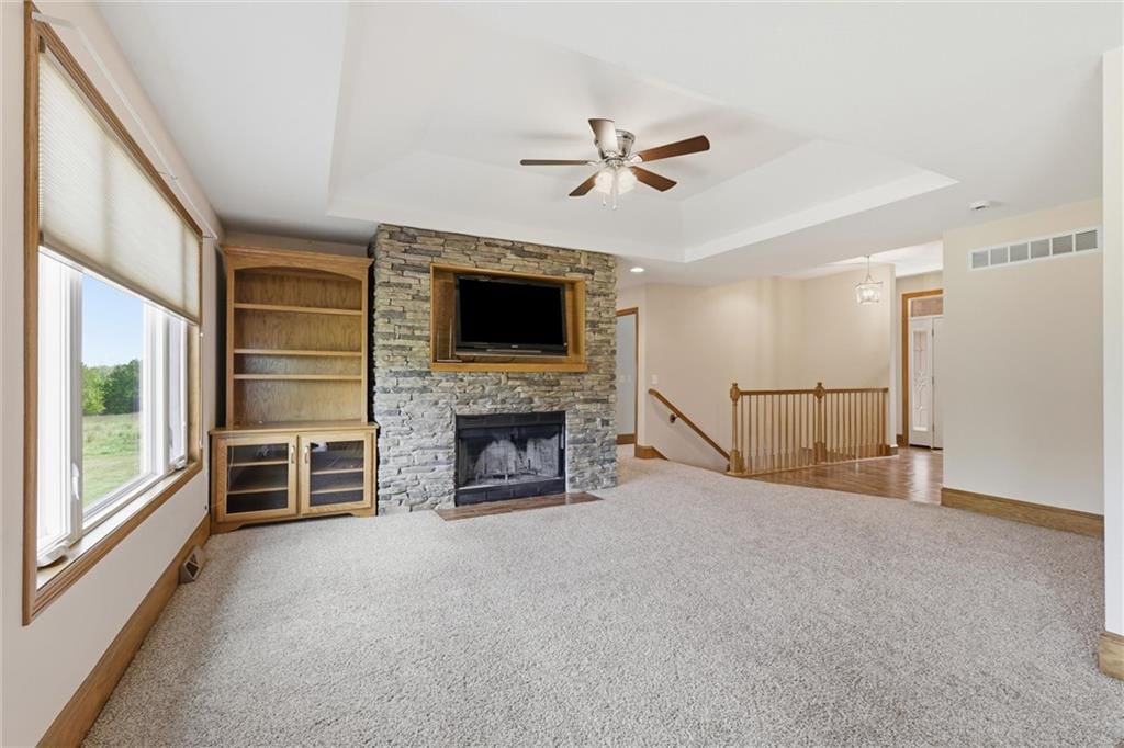 Photo 8 of 39 - 7000 Fort Myers Boulevard, Belton, MO 64012
