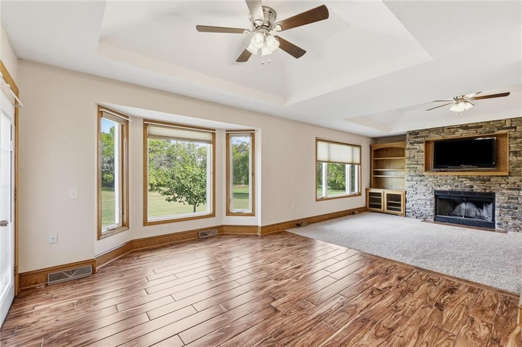 Open floor plan and breakfast nook at 7000 Fort Myers Boulevard, Belton, MO 64012