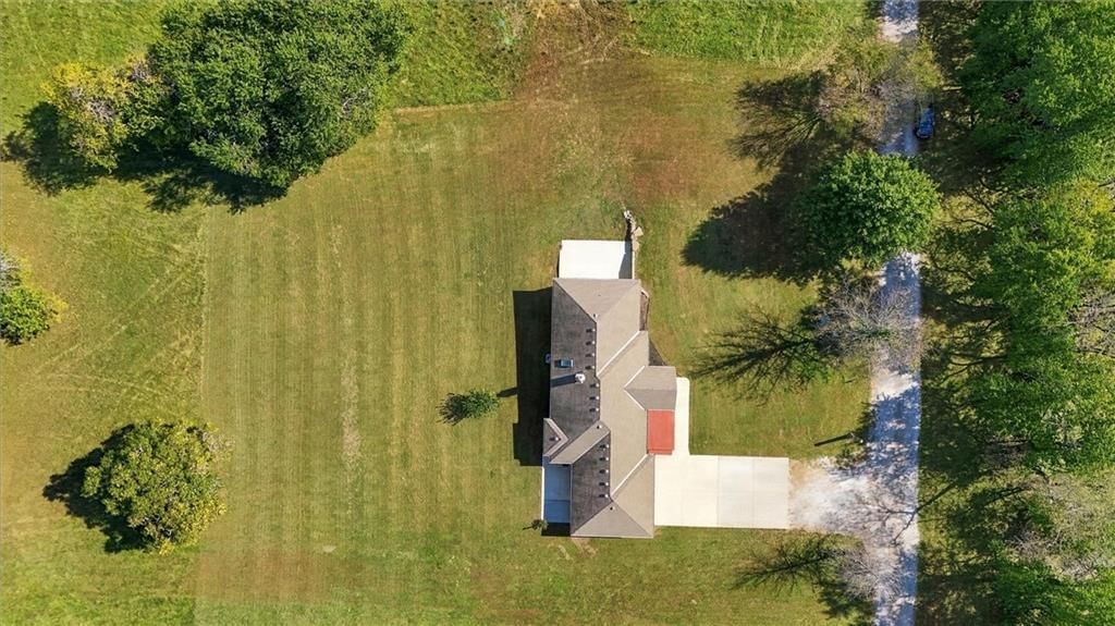 Photo 33 of 39 - 7000 Fort Myers Boulevard, Belton, MO 64012