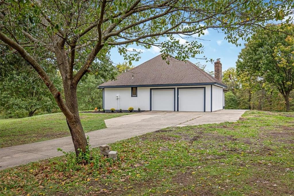 Photo 46 of 60 - 19626 SE Dykes Road, Holt, MO 64048