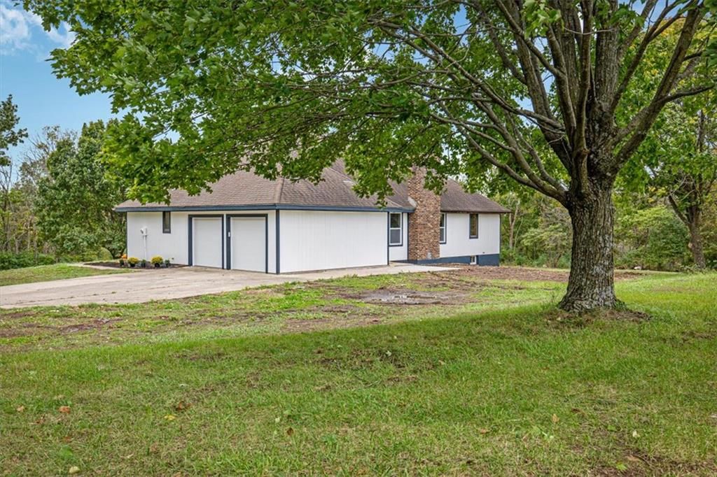 Photo 45 of 60 - 19626 SE Dykes Road, Holt, MO 64048