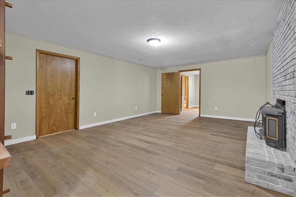 Photo 37 of 60 - 19626 SE Dykes Road, Holt, MO 64048