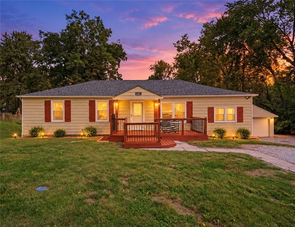604 NE 74th Terrace, Gladstone, MO