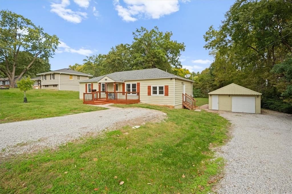 Photo 26 of 26 - 604 NE 74th Terrace, Gladstone, MO 64118