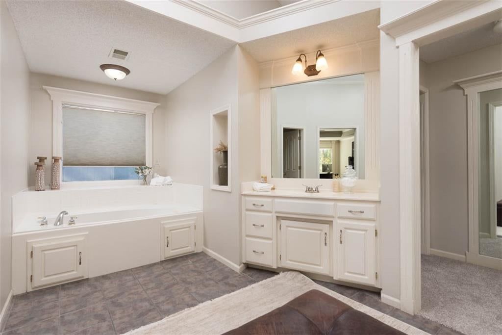 Photo 28 of 56 - 11305 W 144 Street, Overland Park, KS 66221