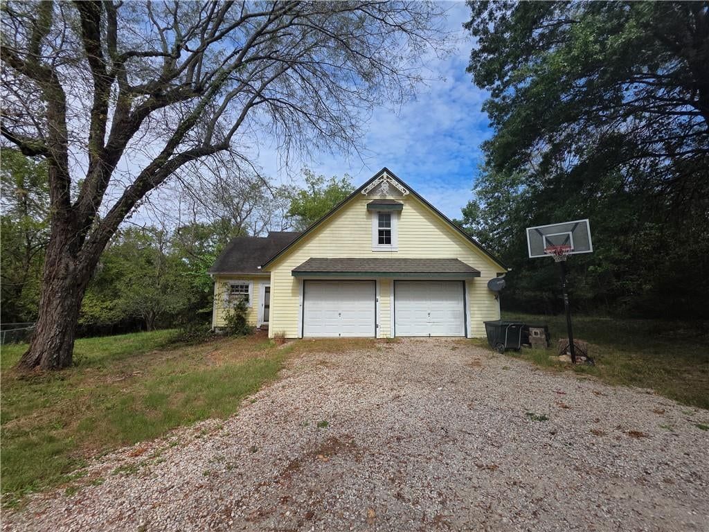 16840 W 287th Street, Paola, KS: listing photo 2