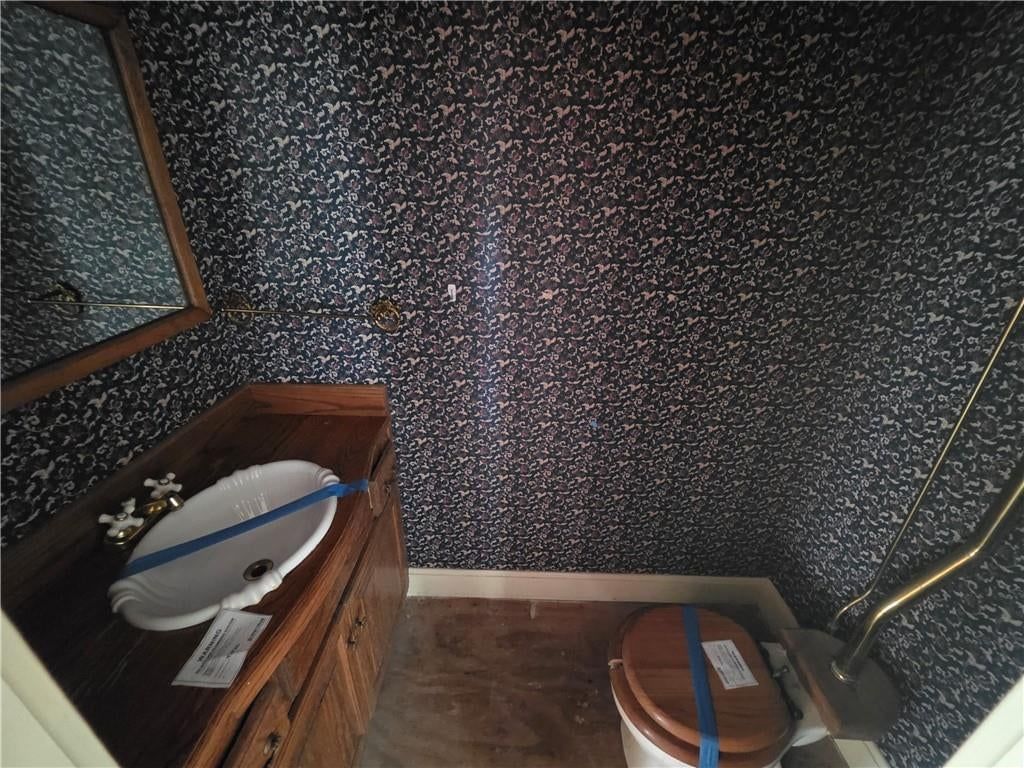 Photo 12 of 25 - 16840 W 287th Street, Paola, KS 66071