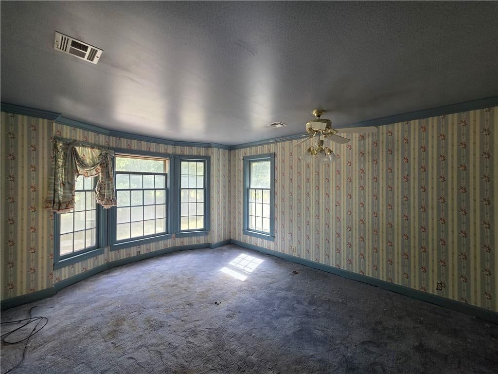 Photo 18 of 25 - 16840 W 287th Street, Paola, KS 66071