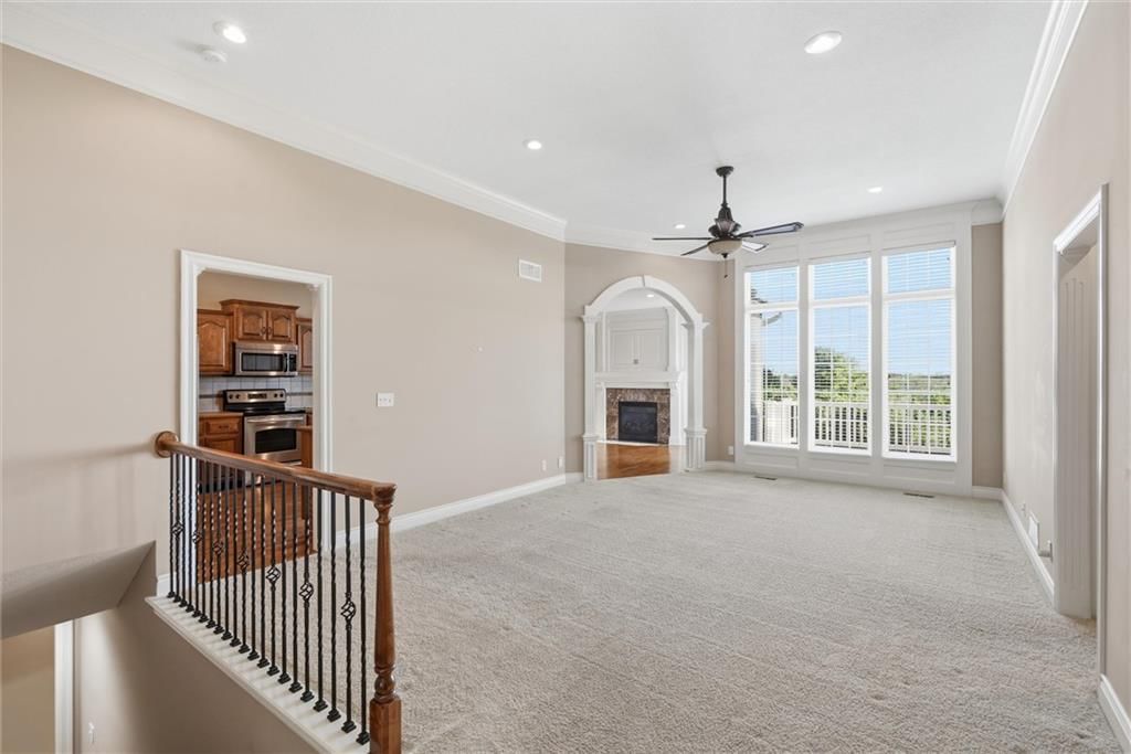 Photo 5 of 31 - 7600 NE 113th Street, Kansas City, MO 64157