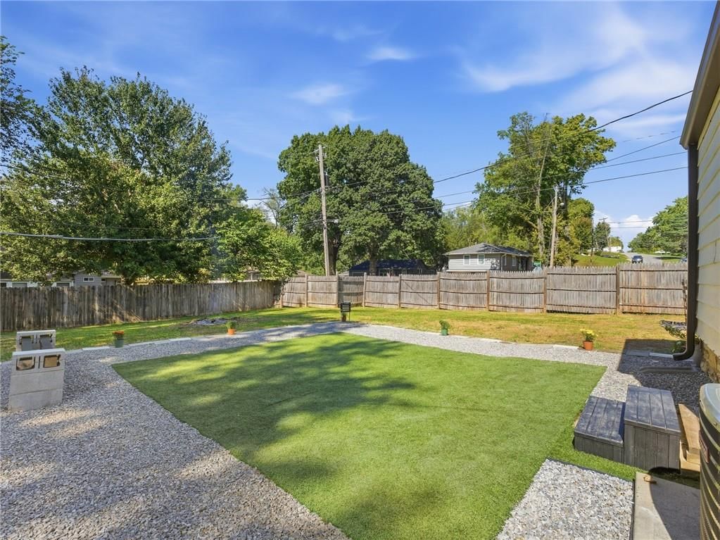 1000 S 57 Street, Kansas City, KS: listing photo 3