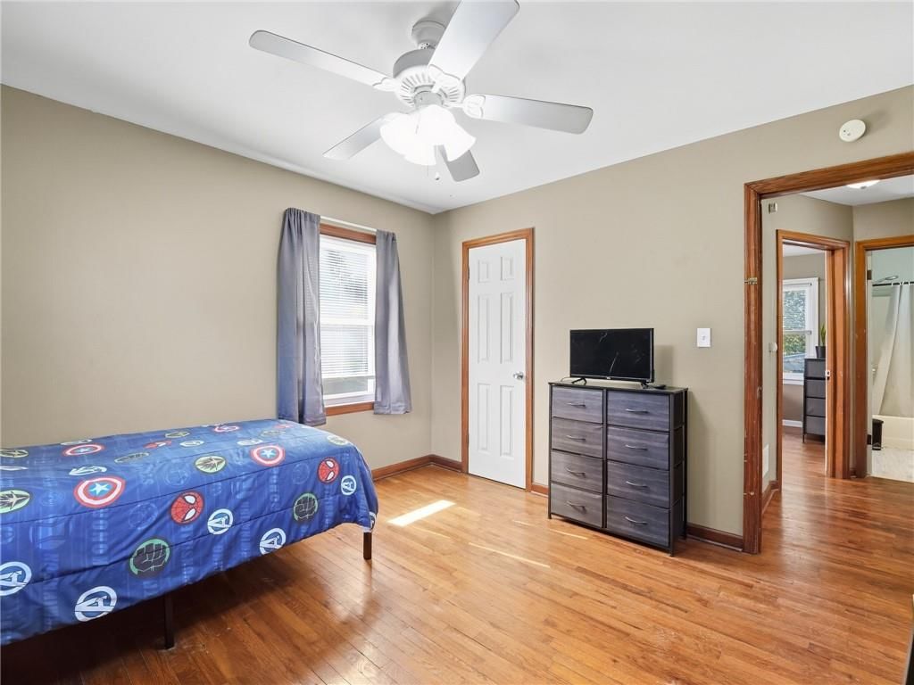 Photo 13 of 42 - 1000 S 57 Street, Kansas City, KS 66106