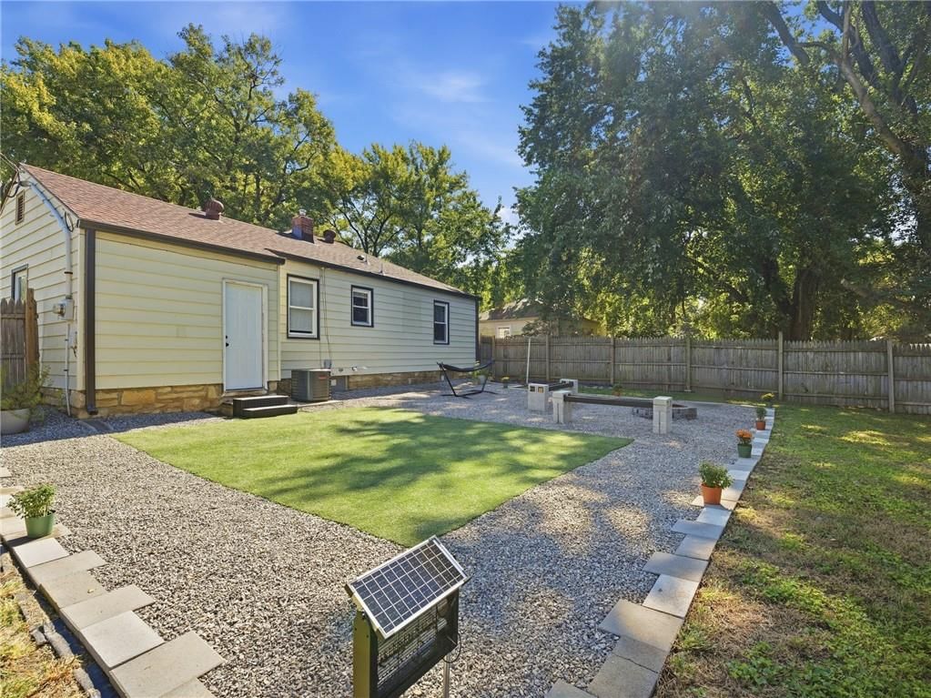 Photo 37 of 42 - 1000 S 57 Street, Kansas City, KS 66106