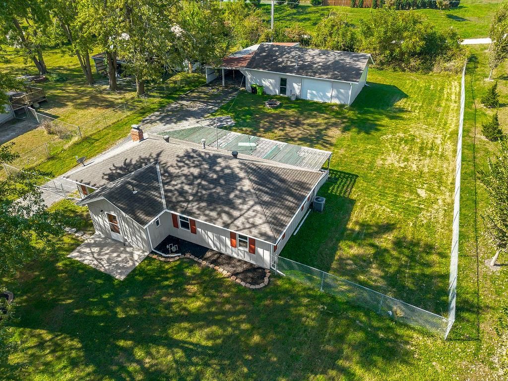 16000 Allen Avenue, Belton, MO: listing photo 2
