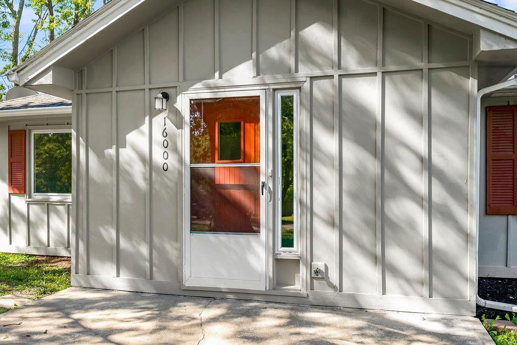 Photo 4 of 36 - 16000 Allen Avenue, Belton, MO 64012
