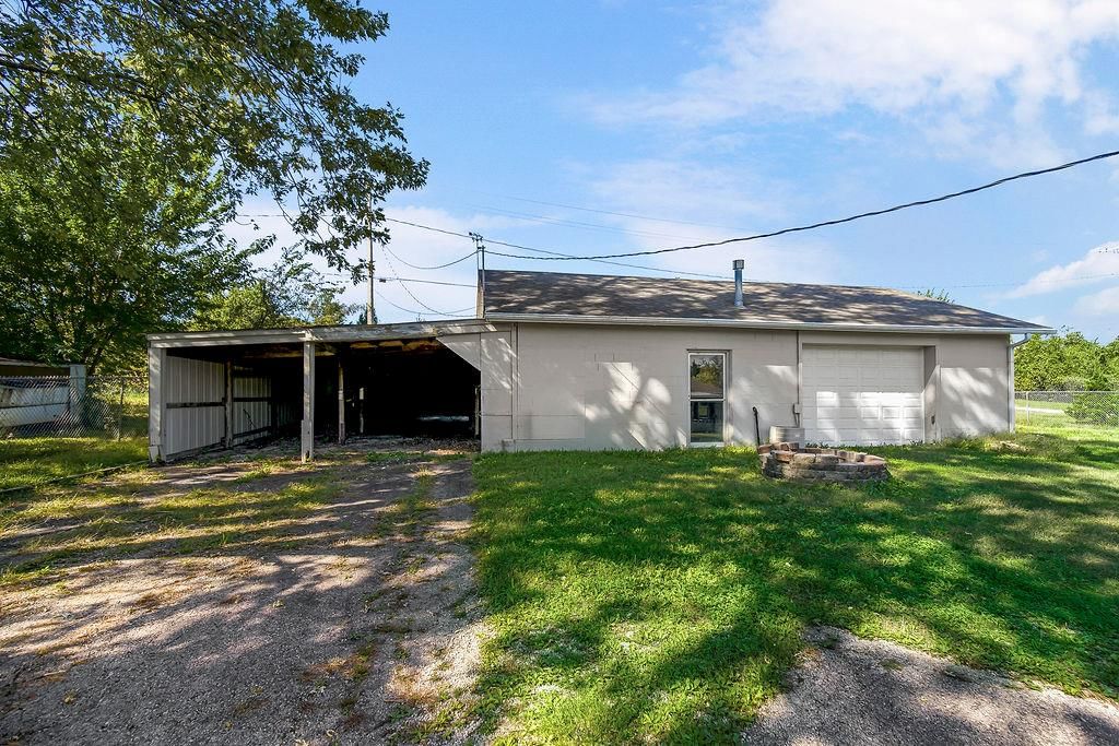 Fire pit at 16000 Allen Avenue, Belton, MO 64012