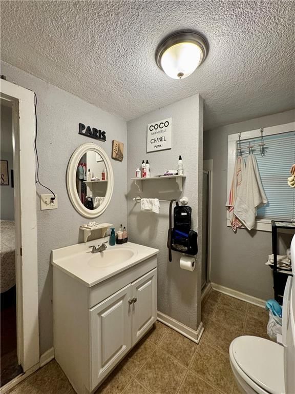 Tile floors at 10020 W 51st Street, Merriam, KS 66203