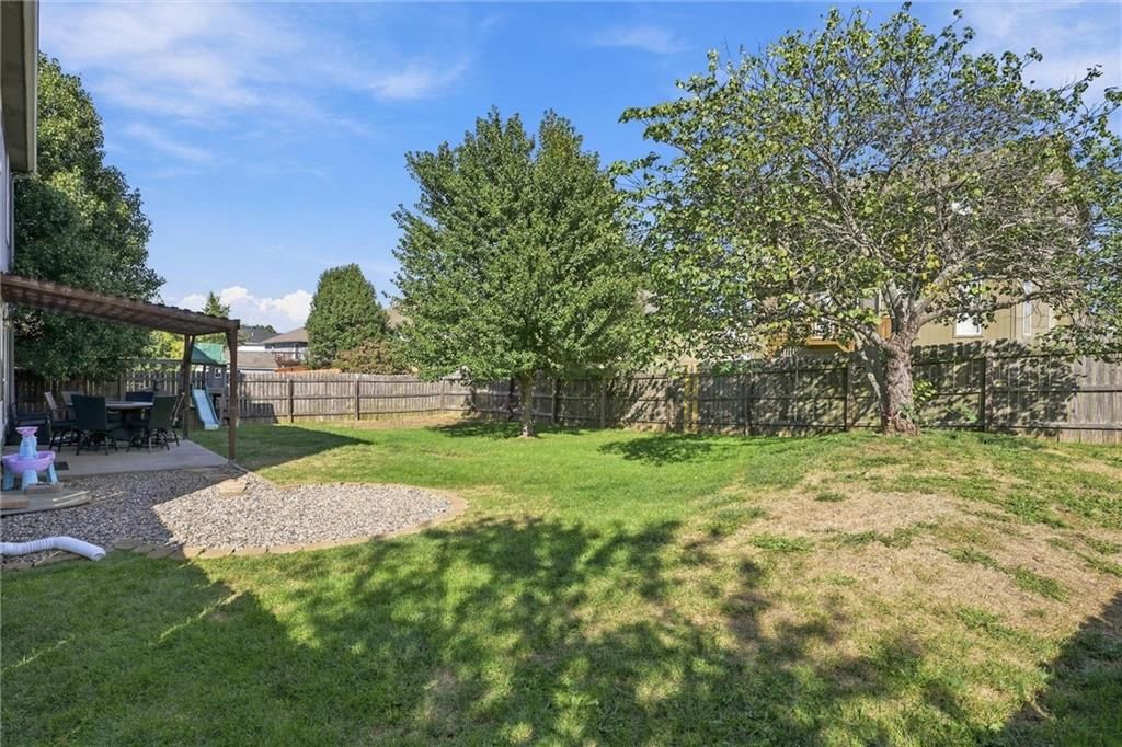 Big backyard at 16917 Cross Creek Drive, Belton, MO 64012