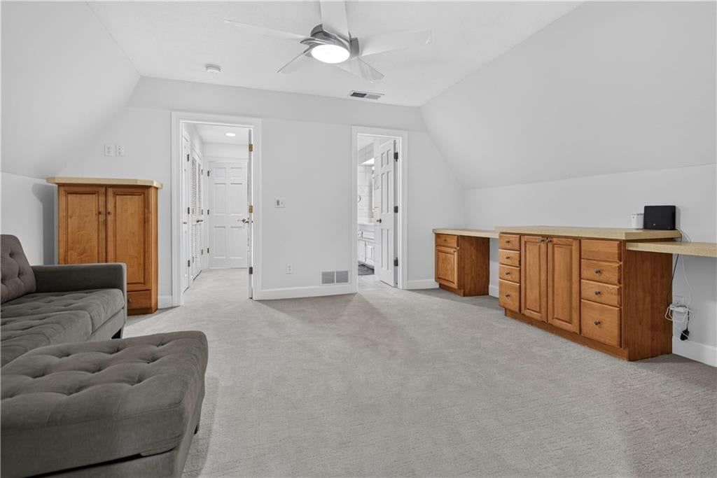 Photo 42 of 71 - 118 NE Edgewater Drive, Lee's Summit, MO 64064