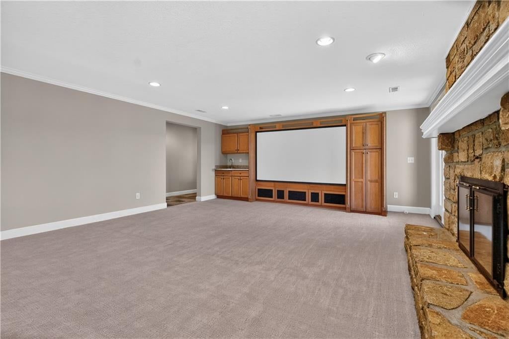 Photo 53 of 71 - 118 NE Edgewater Drive, Lee's Summit, MO 64064