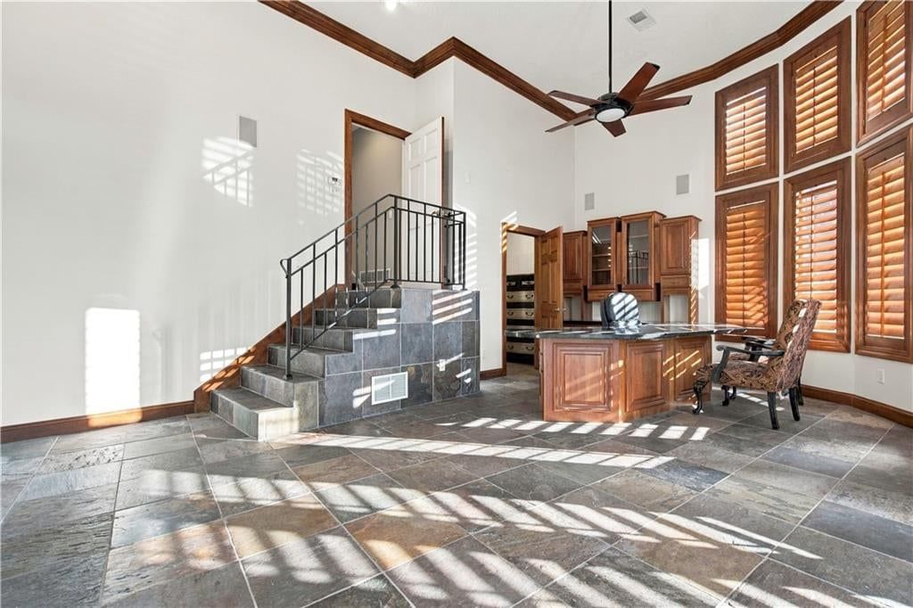 Photo 60 of 71 - 118 NE Edgewater Drive, Lee's Summit, MO 64064