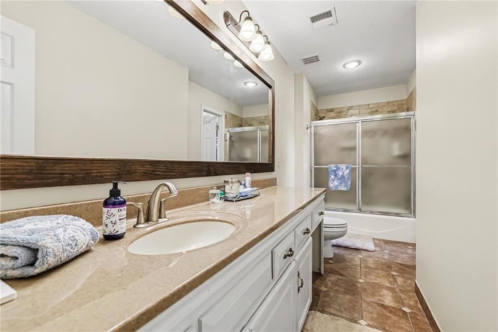 Photo 26 of 57 - 14104 Kessler Street, Overland Park, KS 66221