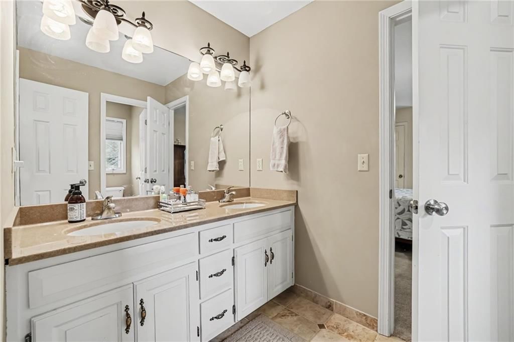 Photo 27 of 57 - 14104 Kessler Street, Overland Park, KS 66221