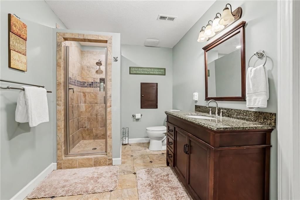 Photo 30 of 57 - 14104 Kessler Street, Overland Park, KS 66221