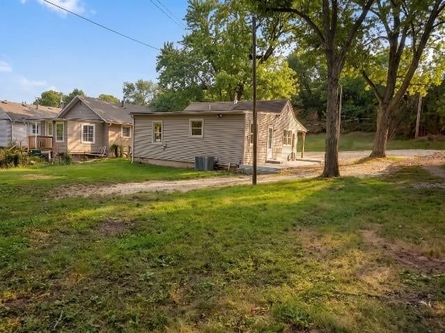 1222 Cunningham Avenue, Independence, MO: listing photo 2