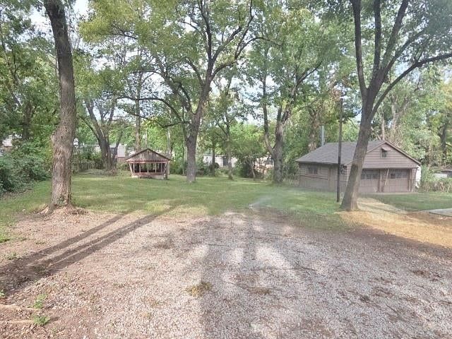 1222 Cunningham Avenue, Independence, MO: listing photo 3
