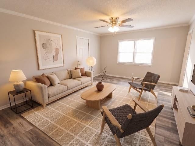 Photo 4 of 8 - 1222 Cunningham Avenue, Independence, MO 64050
