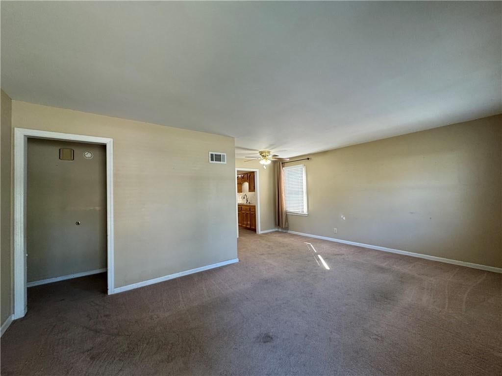 Photo 6 of 31 - 1401 NE 67th Terrace, Gladstone, MO 64118
