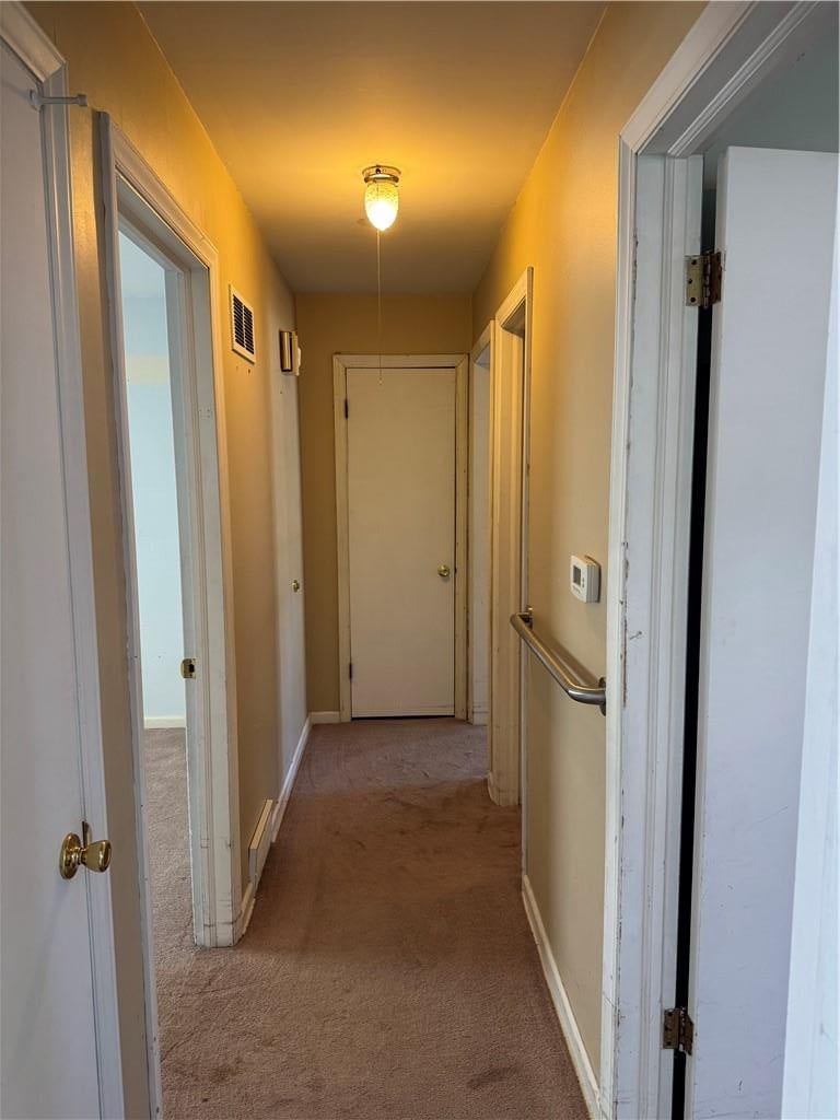 Photo 12 of 31 - 1401 NE 67th Terrace, Gladstone, MO 64118